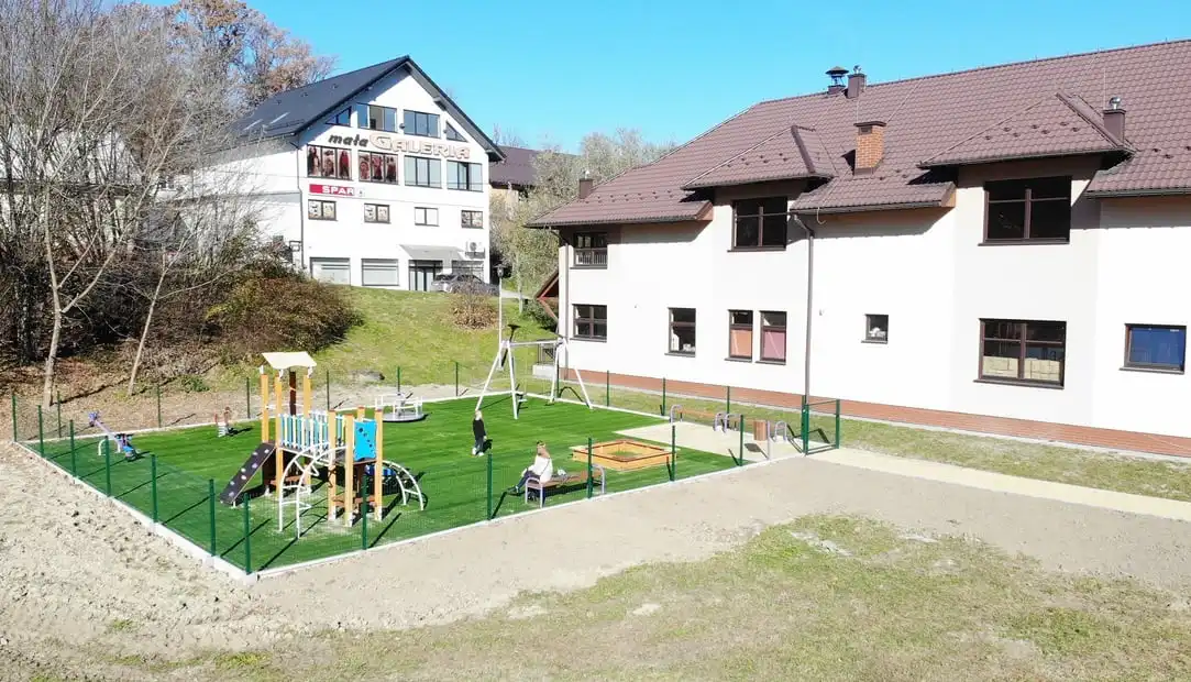 Gmina Łącko ma dwa nowe place zabaw