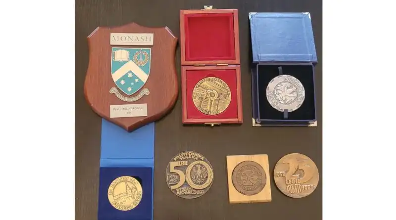 Pamiątki po prof. Józefie Wojnarowskim przekazane do Muzeum Regionalnego w Starym Sączu