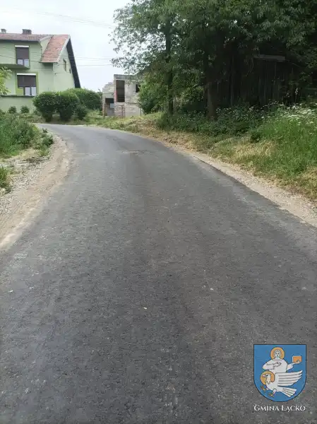 Gmina Łącko: Nowa nawierzchnia na kolejnych kilometrach dróg gminnych