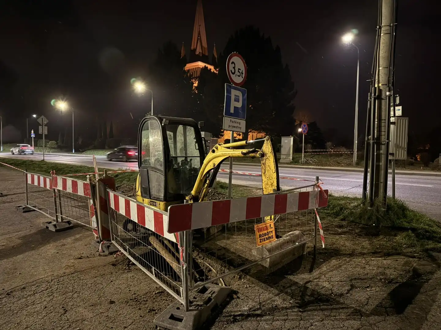 Nowa inwestycja w Zawadzie. Sygnalizacja świetlna i bezpieczne przejścia dla pieszych