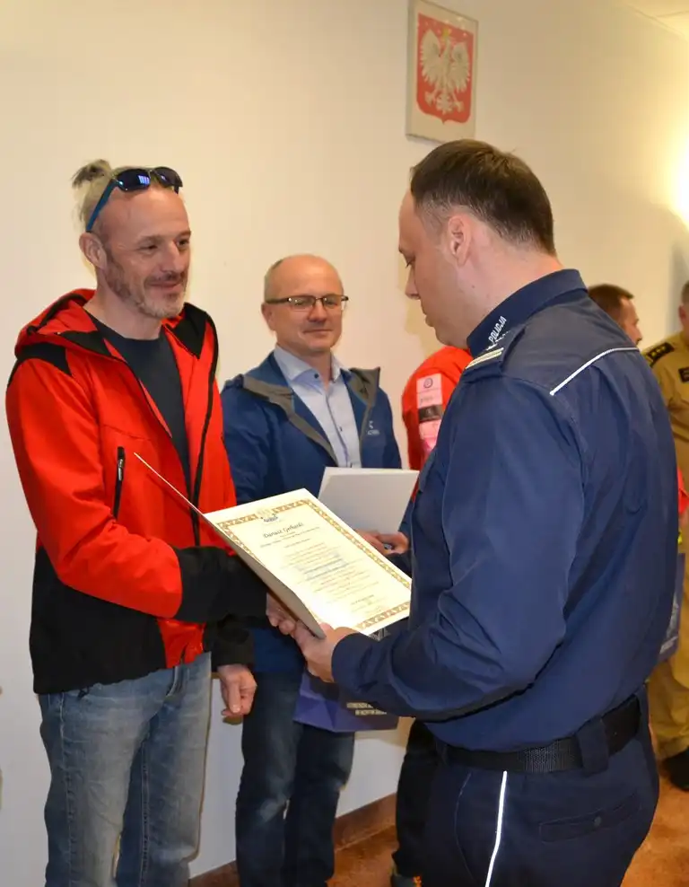 Sądecczyzna: Poszukiwali osób zaginionych. Za zaangażowanie podziękował im Komendant