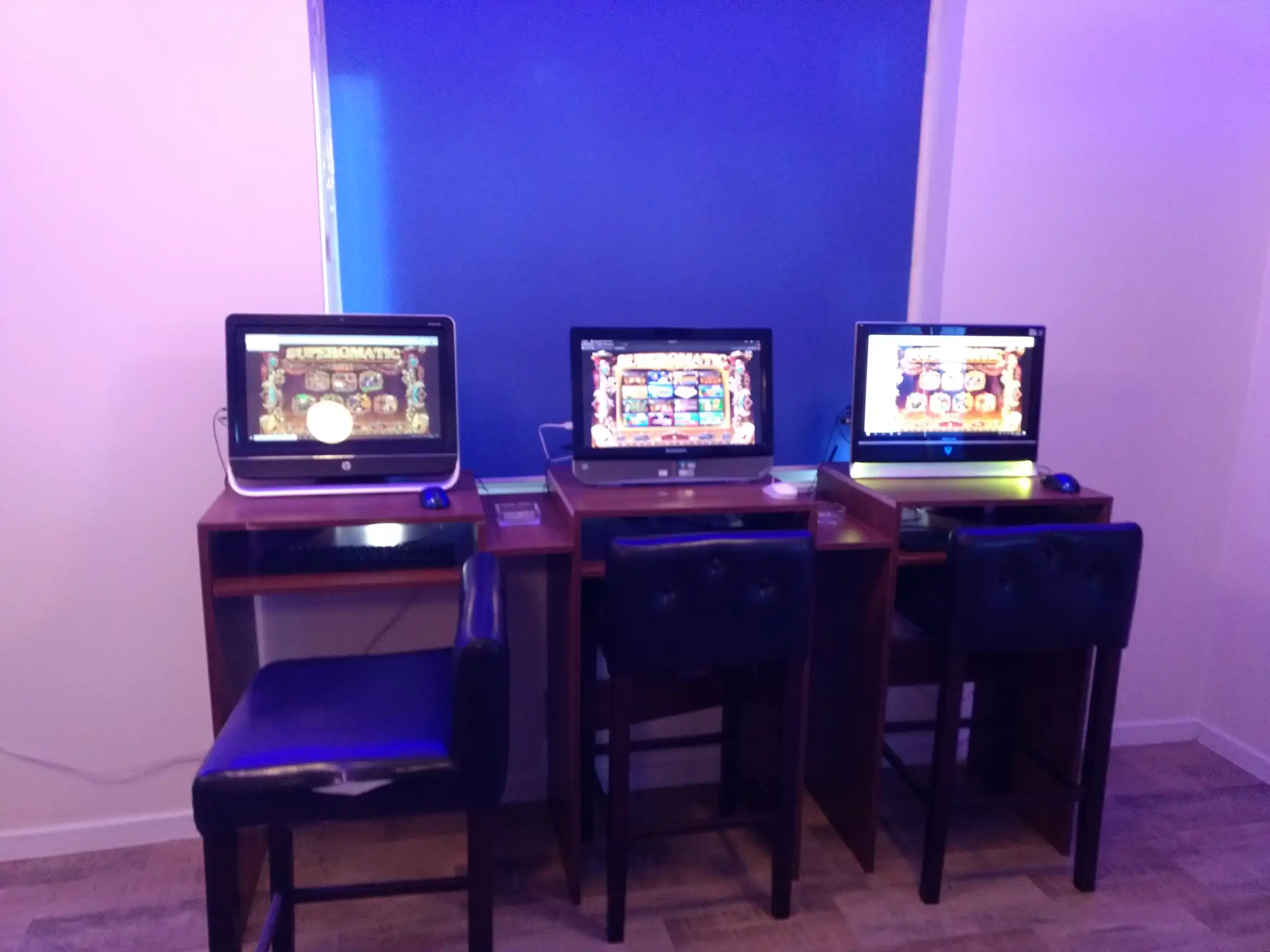 Limanowa: Policjanci zarekwirowali komputery na których były organizowane gry hazardowe