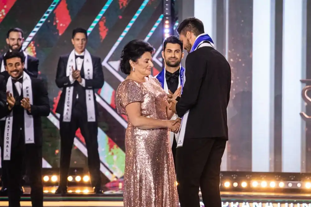 Hiszpan Misterem Supranational 2023