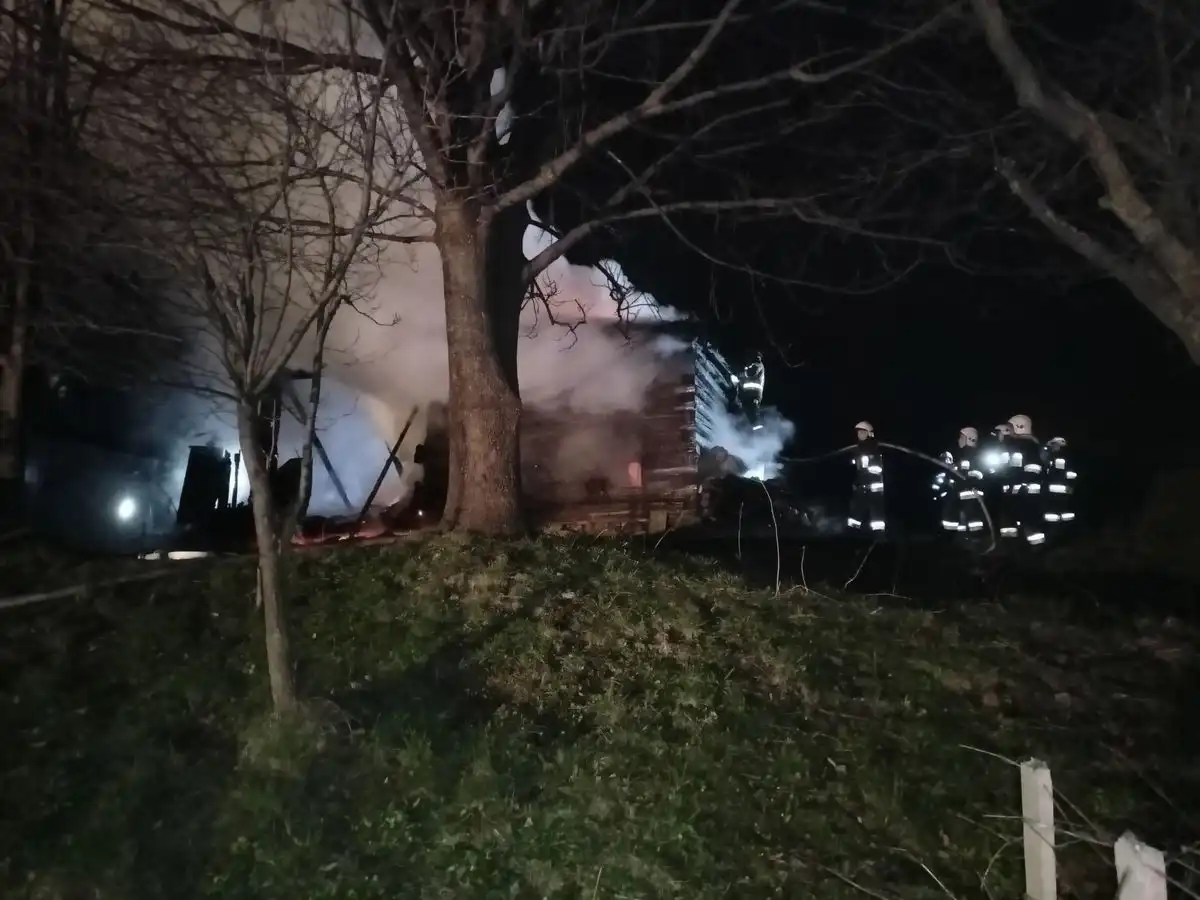 W Suchej Strudze spłonął budynek gospodarczy