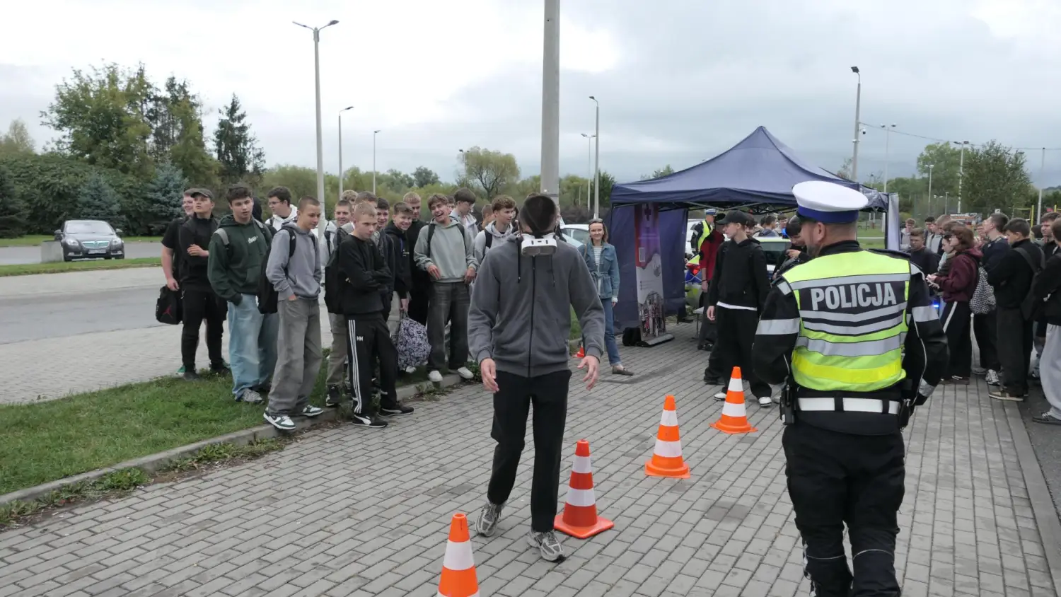 Drogówka, alkogogle i symulator dachowania. ROADPOL Safety Days dziś na "Jojku" w Nowym Sączu
