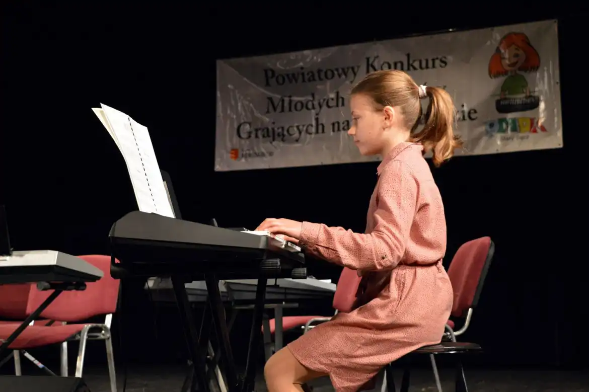 Stary Sącz: XX Powiatowy Konkurs Młodych Muzyków grających na Keyboardzie