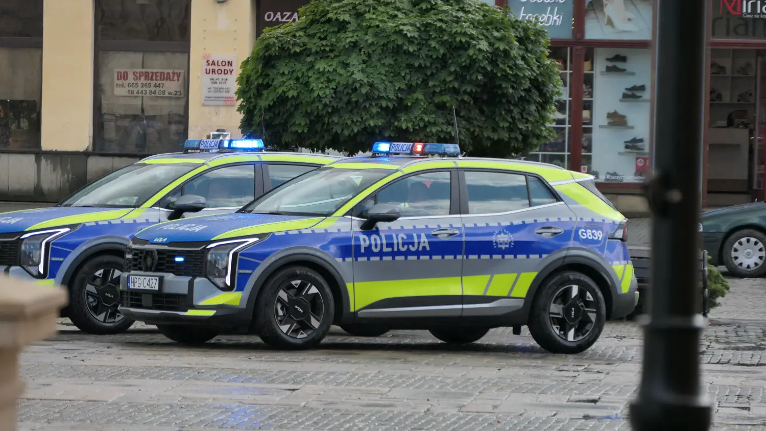 Nocne poszukiwania nad Dunajcem. 37-latka udało się odnaleźć w ostatniej chwili