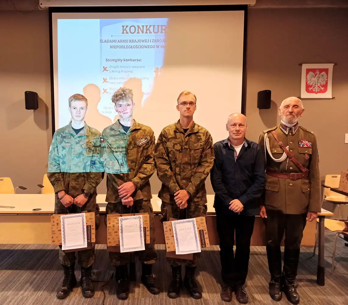 Uczniowie ZS w Marcinkowicach laureatami konkursu „Śladami Armii Krajowej i zbrojnego podziemia niepodległościowego w Małopolsce”