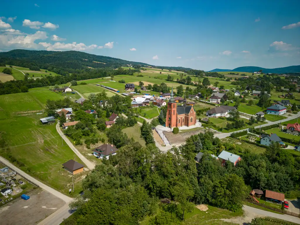 Postępuje budowa nowej szkoły podstawowej w Gródku