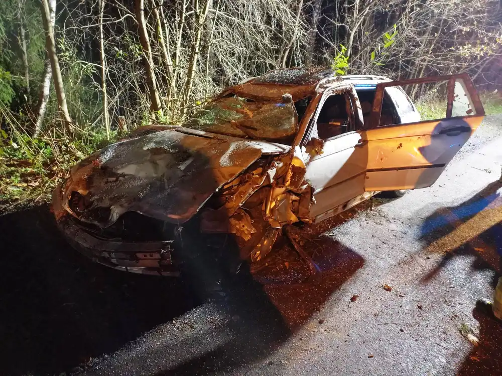 Groźny wypadek drogowy w Moszczenicy Wyżnej. Dwie osoby trafiły do szpitala