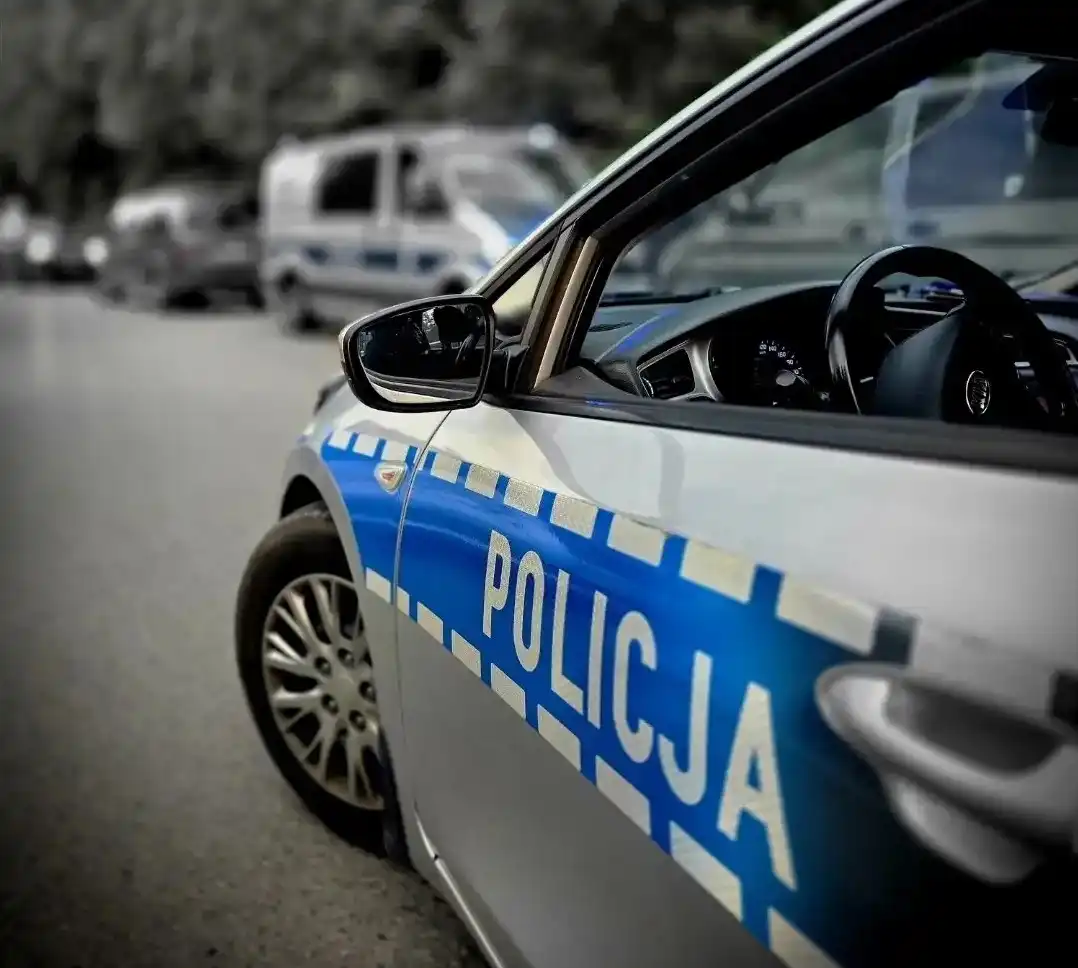 Ślad po 57-latku? Przypadkowe osoby natrafiły na rzeczy w lesie