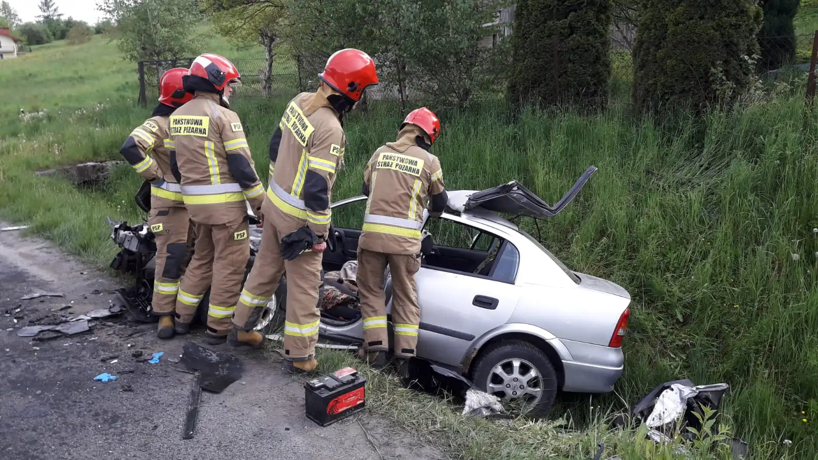 Wypadek na DK75 w Łososinie Dolnej. Dwie osoby poszkodowane
