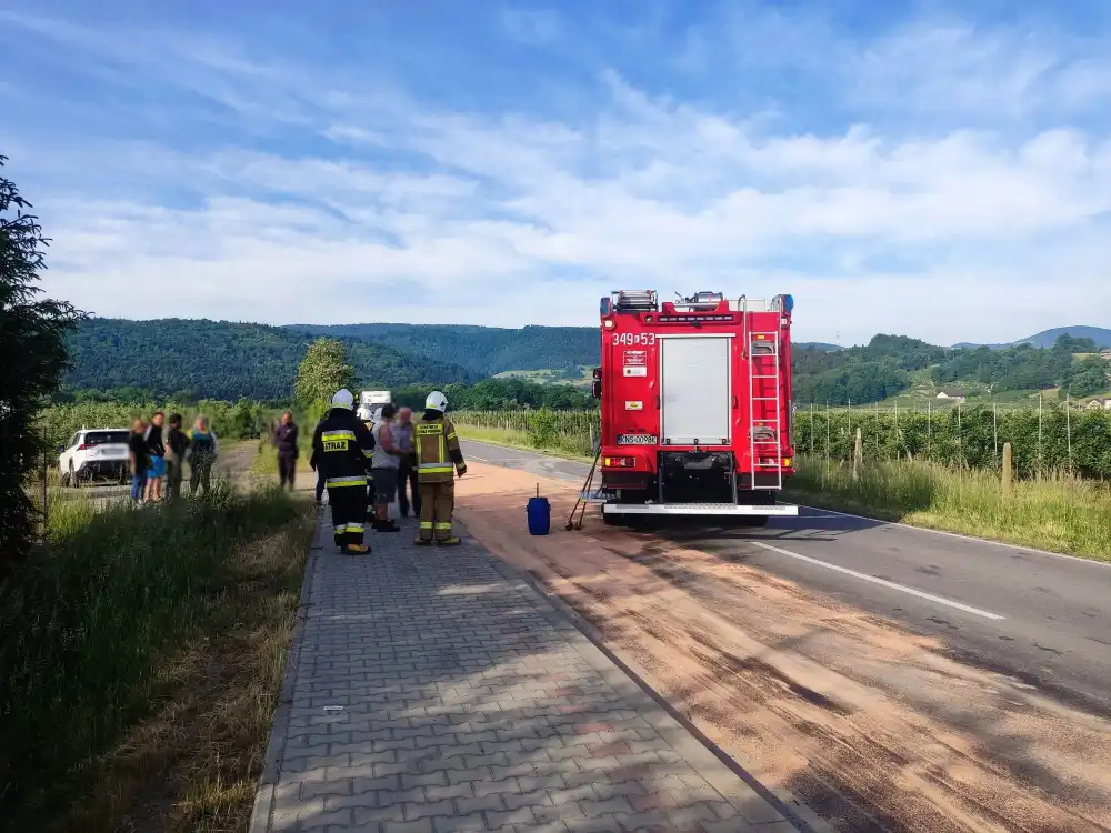 Kolizja w Łososinie Dolnej. Jedna osoba poszkodowana