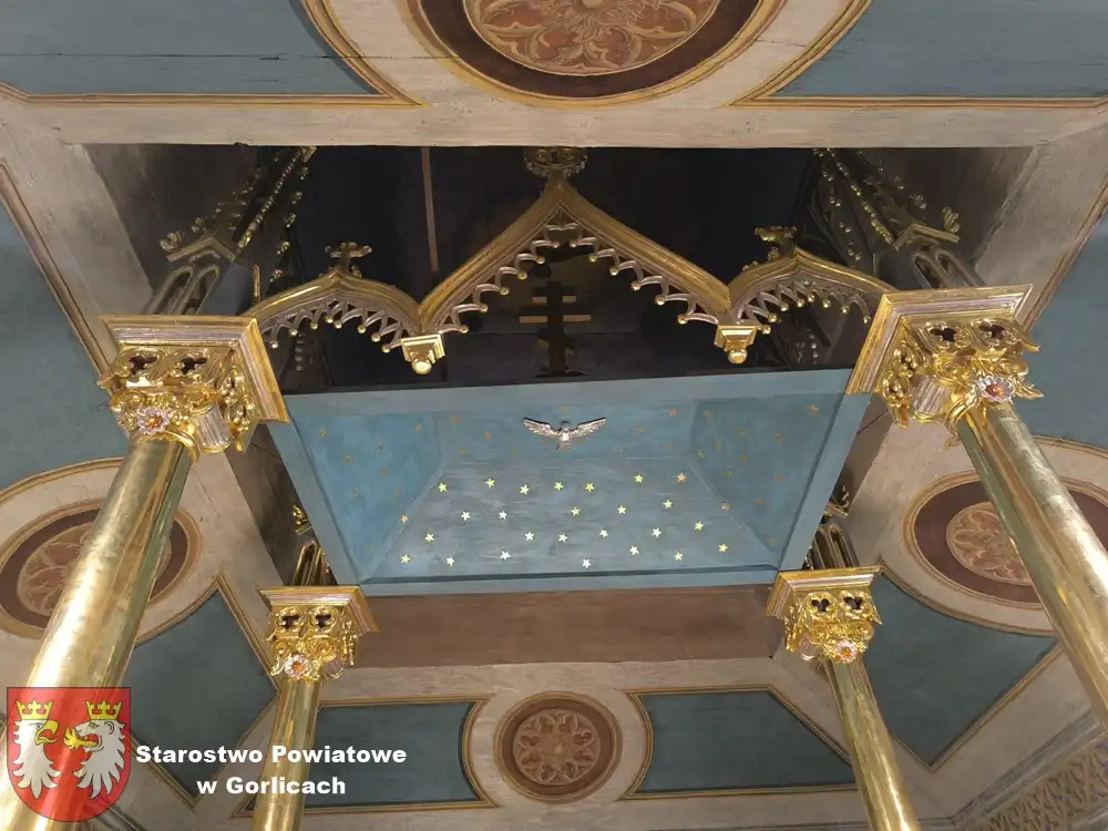 Konserwacja zabytków w Wysowej. Odnowiony ołtarz główny w cerkwi św. Archanioła Michała