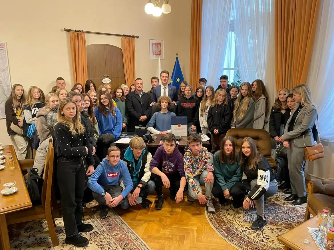 Uczniowie ZSP w Nawojowej spotkali się wicewojewodą małopolskim