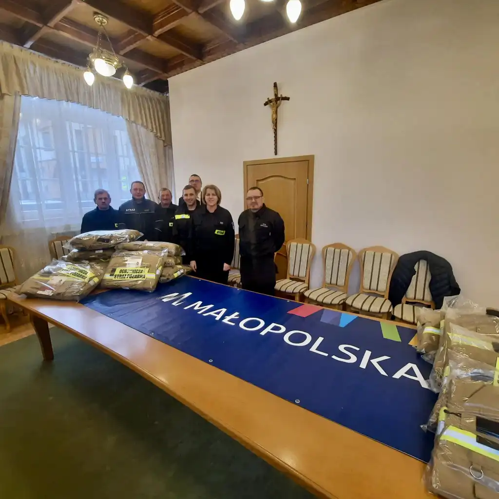 Nowe mundury bojowe dla strażaków z Gminy Krynica-Zdrój