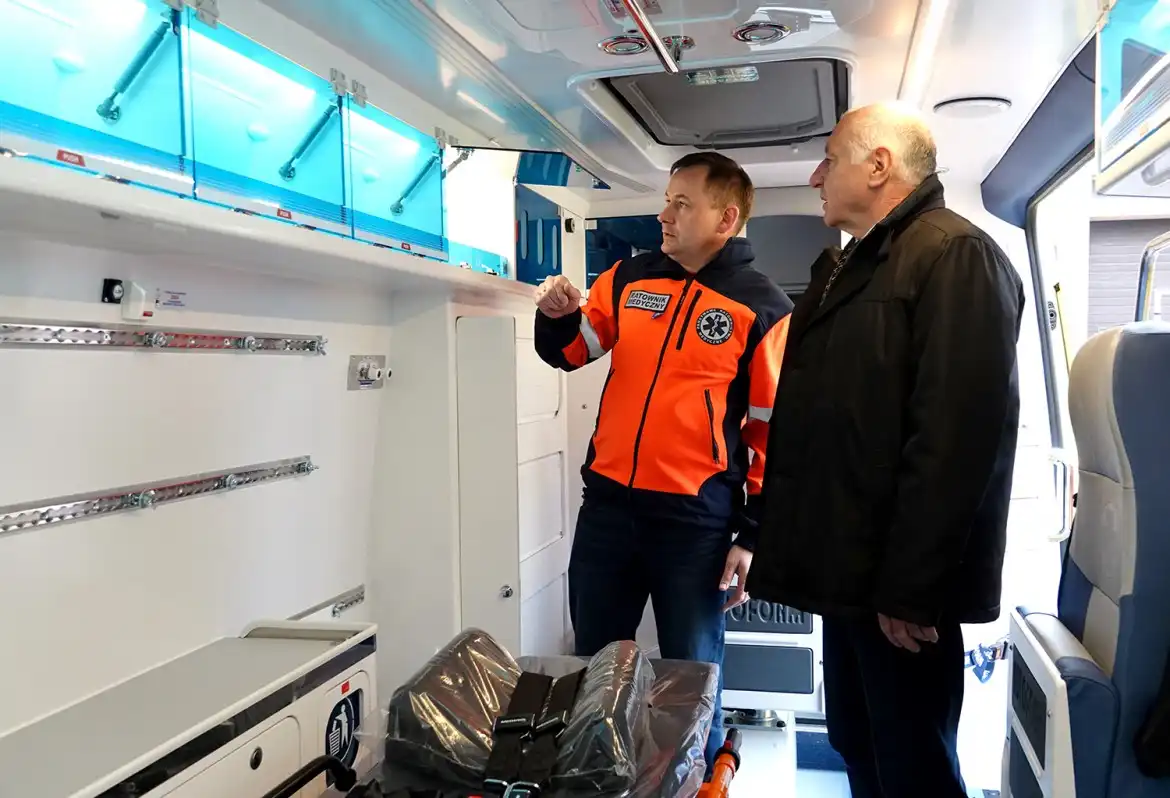 Sądeckie Pogotowie Ratunkowe ma dwie nowe karetki