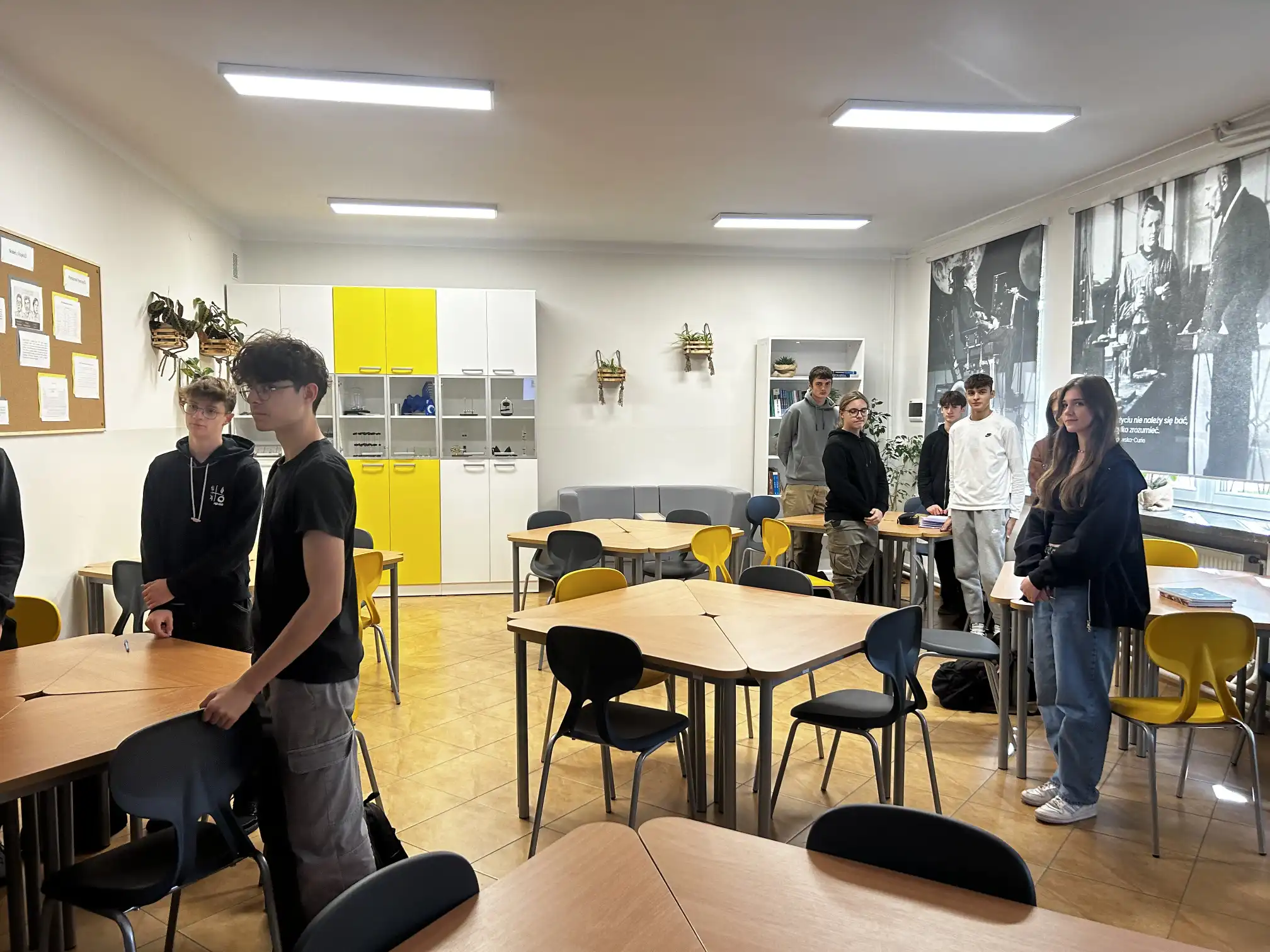 I LO w Limanowej ma nowoczesną pracownię przyrodniczą