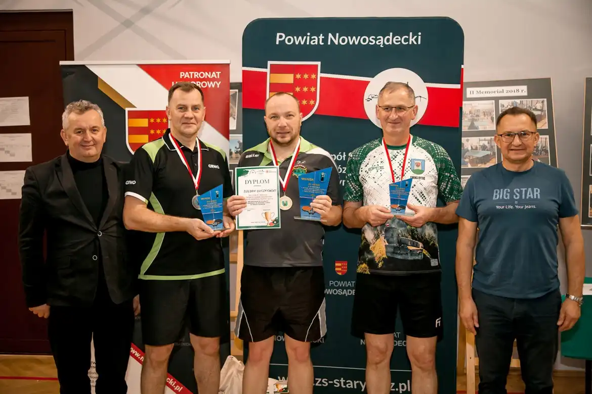 Tenisowy memoriał w ZS w Starym Sączu