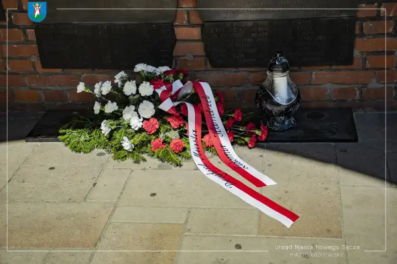 Nowy Sącz: Władze miasta uczciły pamięć ofiar zbrodni katyńskiej