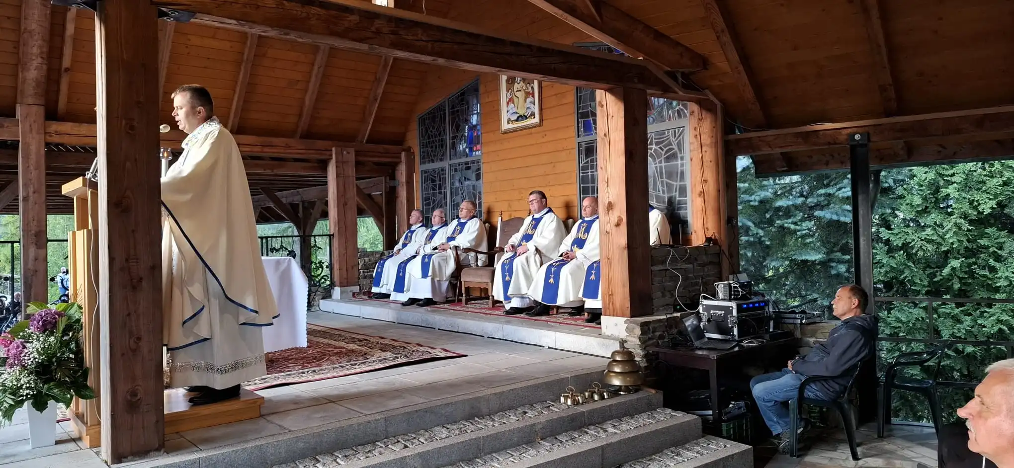 Strażacy u Matki Bożej Pocieszenia. Pielgrzymka wdzięczności i modlitwy