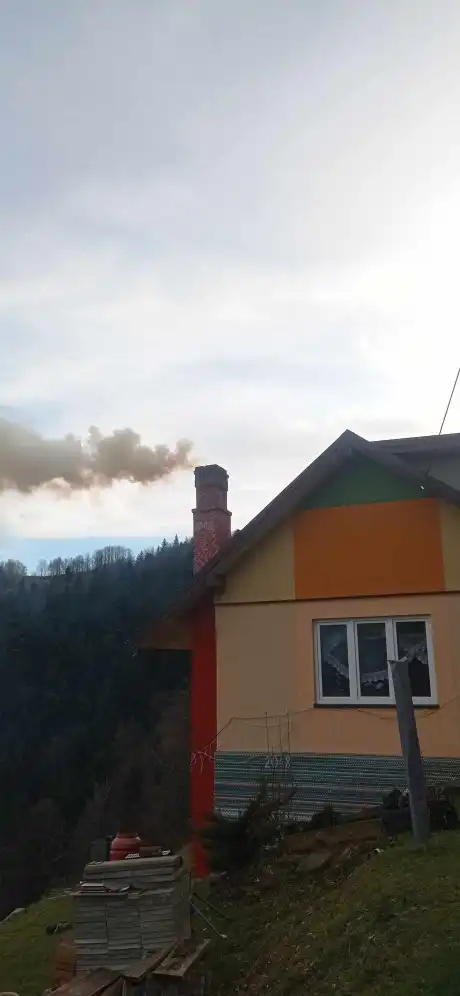 Maszkowice. Strażacy walczyli z pożarem sadzy w kominie