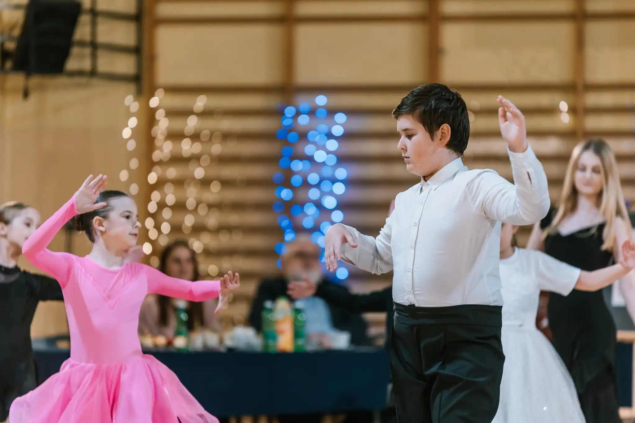 Taniec łączy pokolenia. 3. Mistrzostwa KTT AXIS w Nowym Sączu