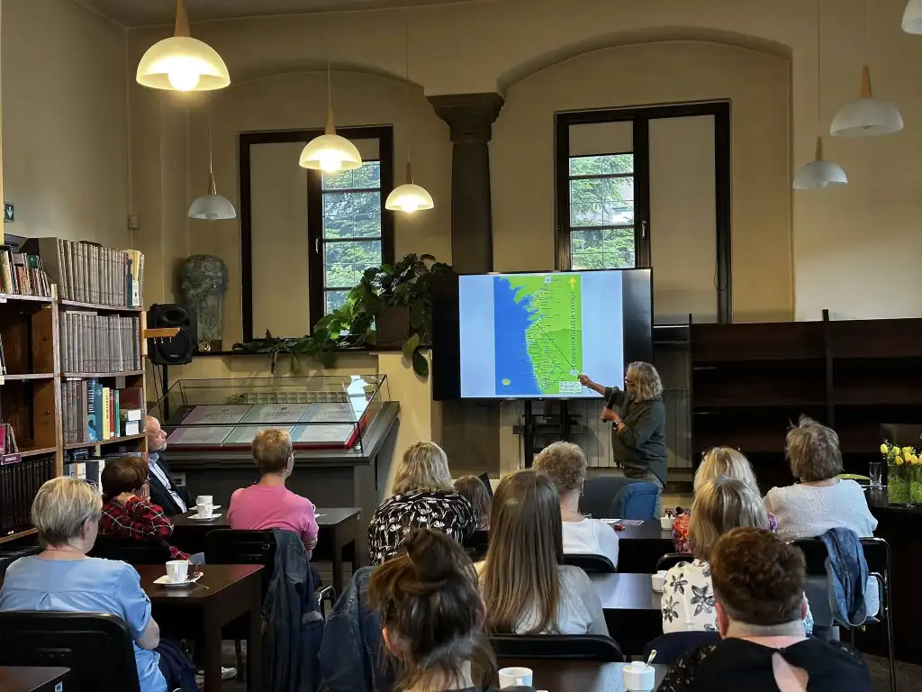 Magia portugalskiego Camino. Spotkanie z Teresą Bugaj w sądeckiej bibliotece