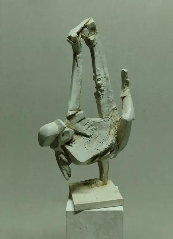 Rzeźba w ruchu. Wystawa Wojciecha Pondla w Galerii Sztuki SOKÓŁ