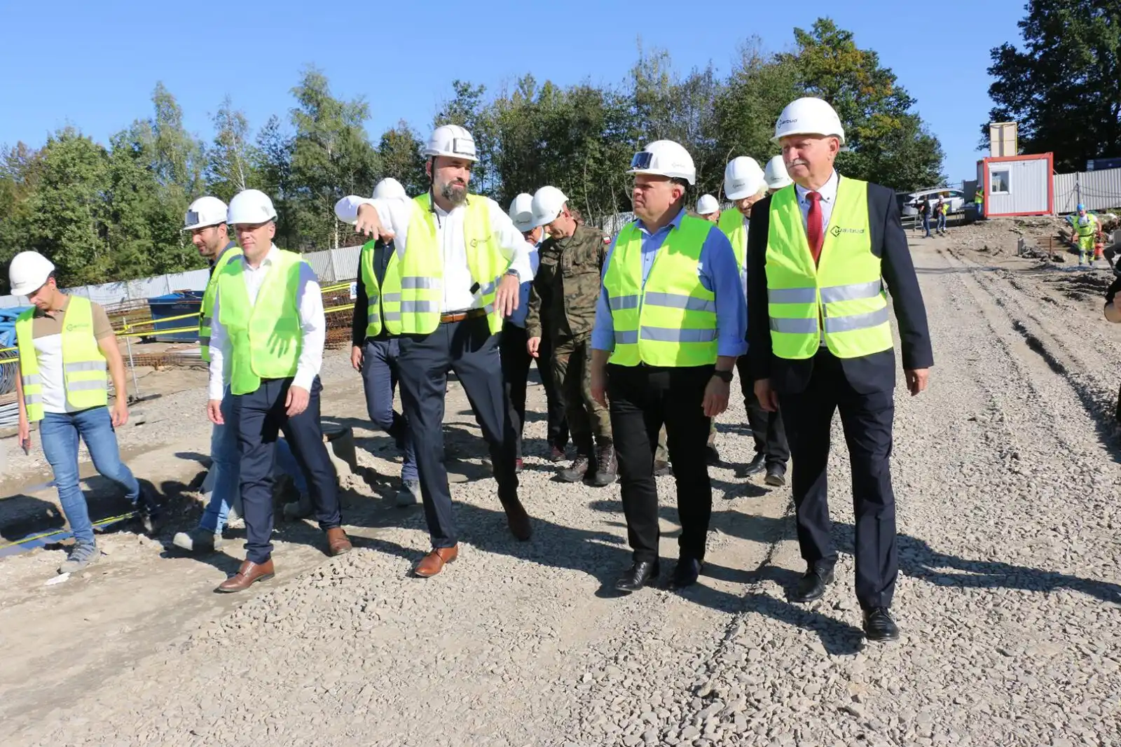 Wiceminister Obrony Narodowej wizytował inwestycję związaną z budową Kompleksu Wojskowego w Limanowej