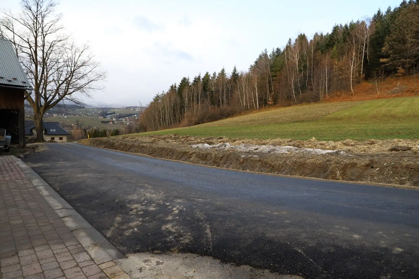 Zakończył się remont drogi gminnej Stara Wieś - Golców