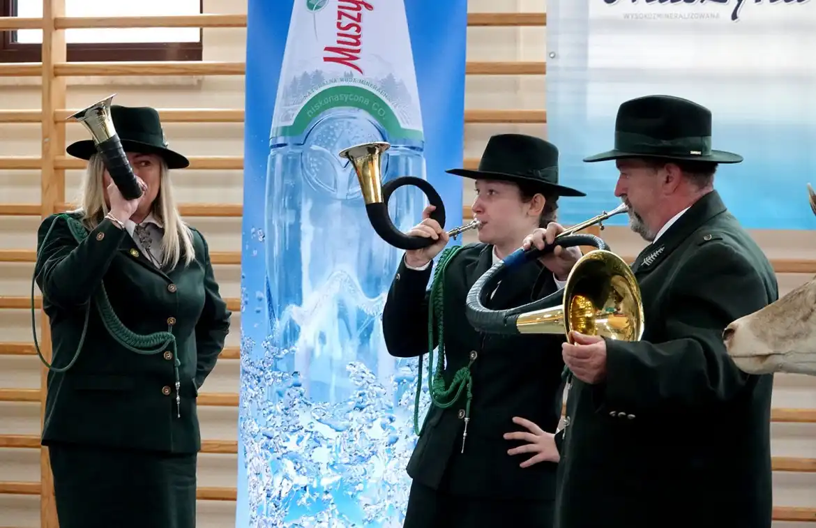 Zwyciężczynie III Powiatowego Konkursu Kulinarnego: Comber z jelenia i deser w klimacie sądeckiej jesieni