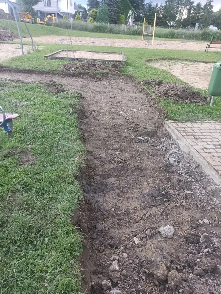 Nowy Sącz: Rozpoczęła się rozbudowa placu zabaw na Osiedlu Poręba Mała