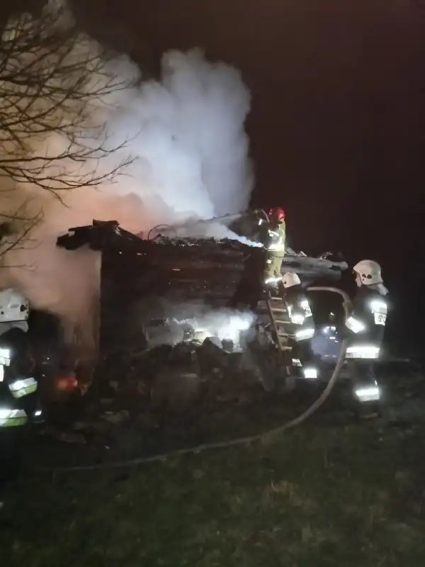 W Suchej Strudze spłonął budynek gospodarczy