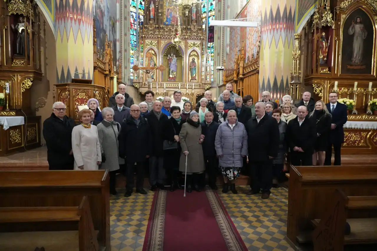 Złote i Diamentowe Gody w gminie Sękowa. Medale za długoletnie pożycie małżeńskie