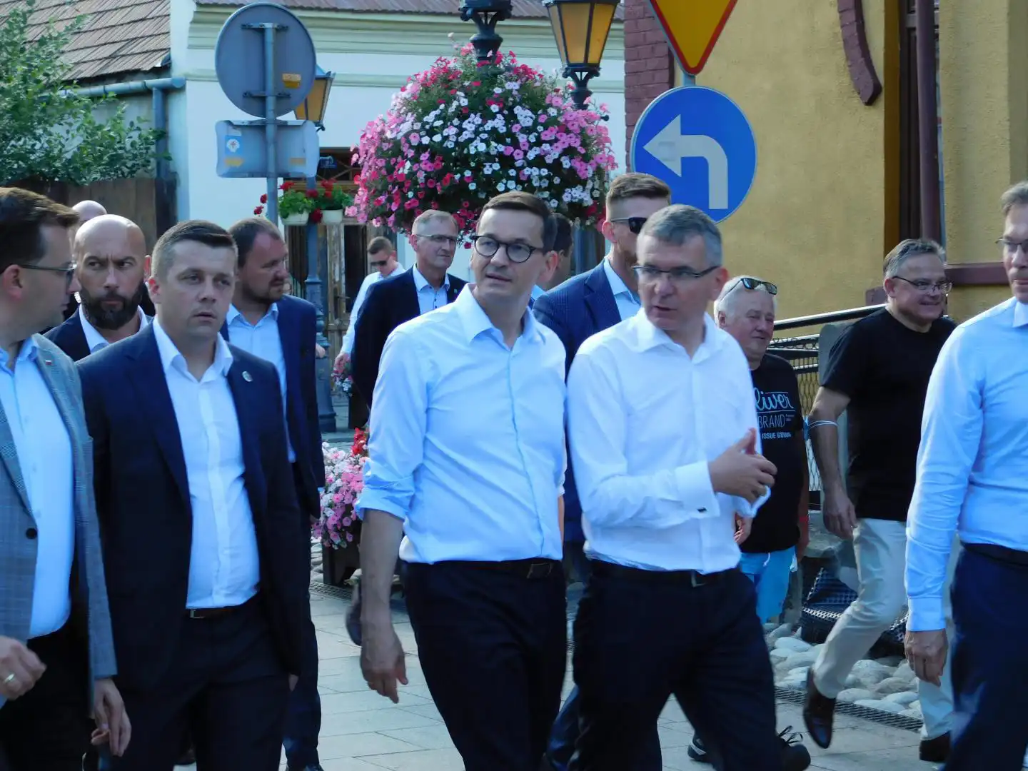 Premier Mateusz Morawiecki z wizytą w Starym Sączu [FILM]