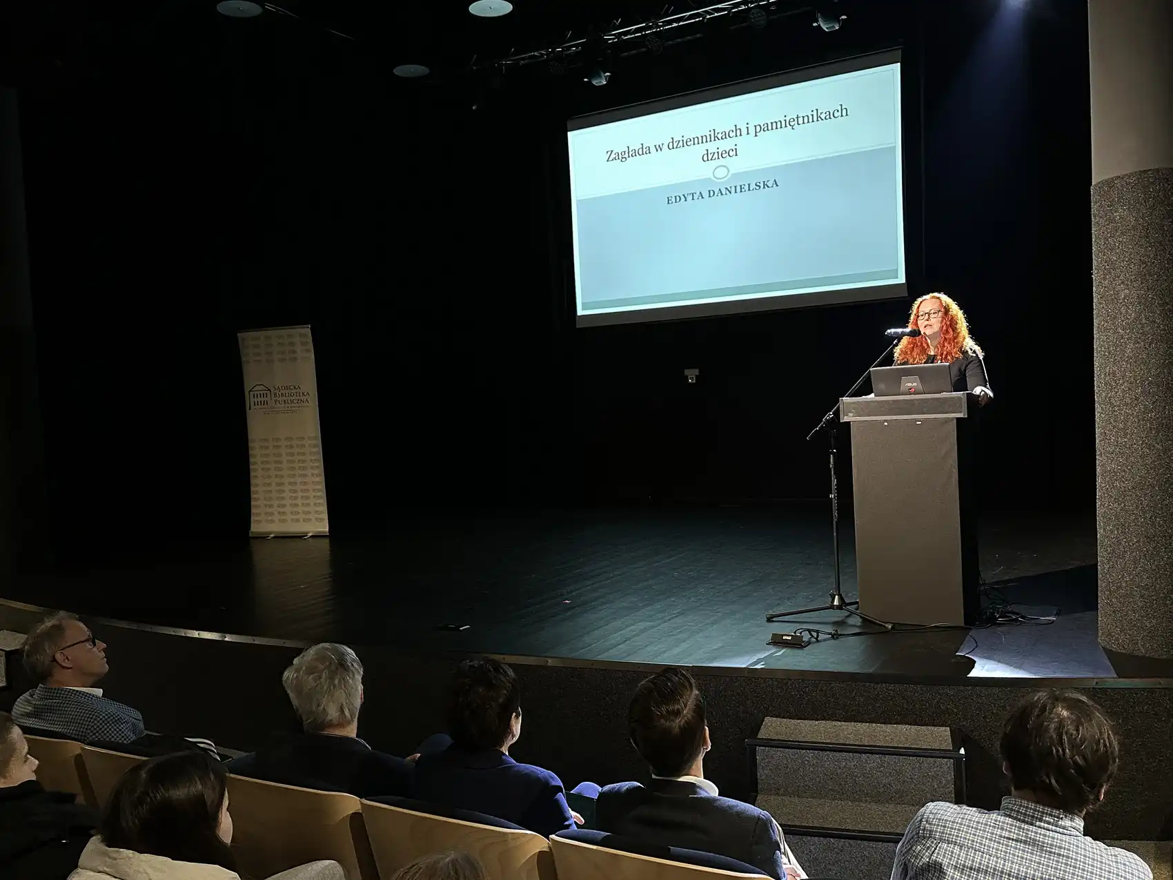 Głos w ciemności. Pamięć o Holokauście na konferencji w Auli ANS