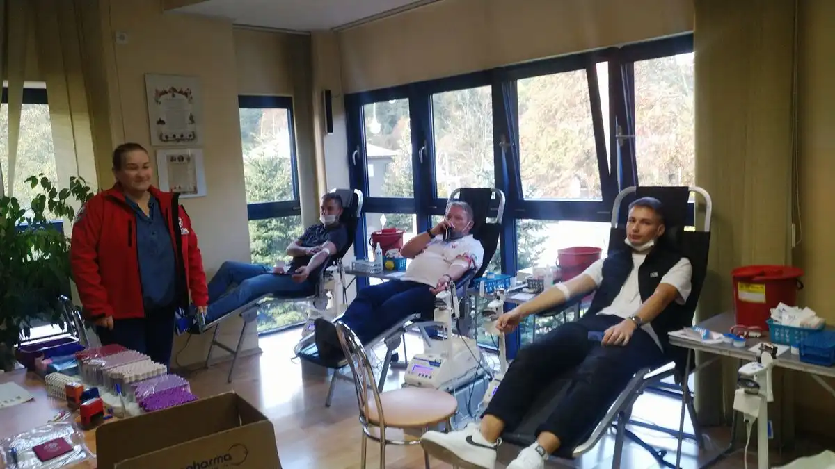 W PSP w Krynicy Zdroju odbyła się akcja poboru krwi. Dawcy oddali ponad 13 litrów krwi