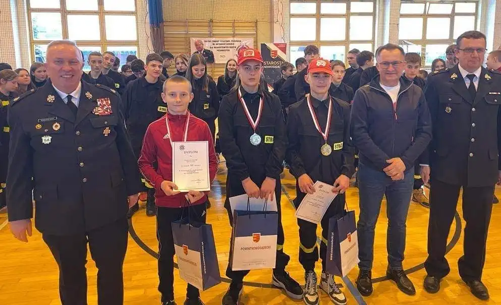 IX Powiatowe Zawody Sportowo-Pożarnicze w Brzeznej. Wzięły w nich udział 93 drużyny