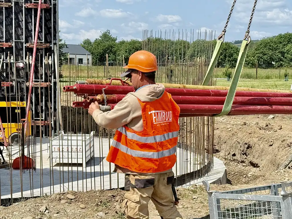 Nowoczesna inwestycja w Świniarsku. Sądeckie Wodociągi budują osadnik koagulacyjny