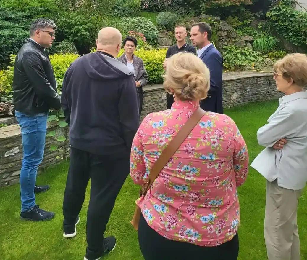 Hałas kolei zagraża spokojowi Osiedla Wólki. Radny i mieszkańcy walczą o ekrany akustyczne