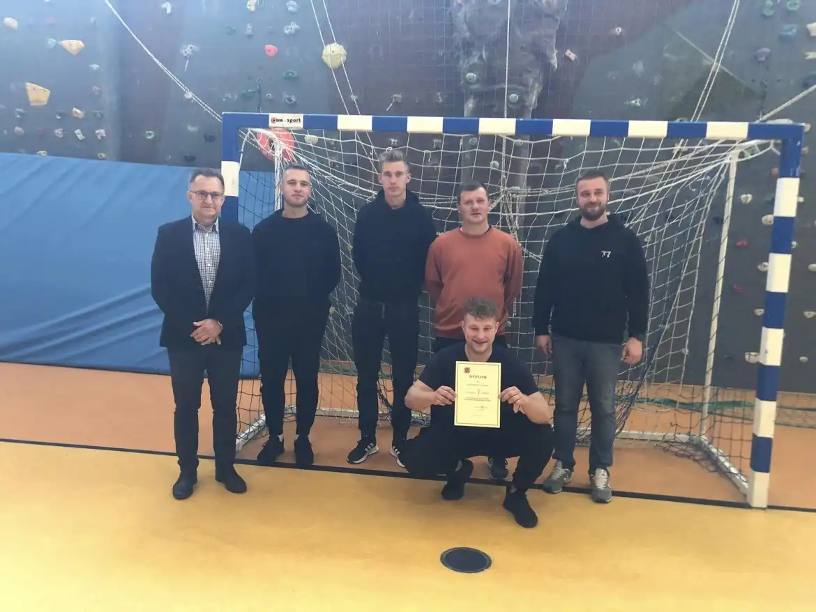 W Łącku rozegrano Powiatowy Turniej Strażaków OSP w Piłce Nożnej