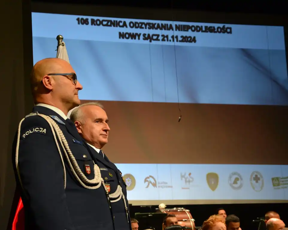 Sądeckie służby mundurowe uczciły Narodowe Święto Niepodległości