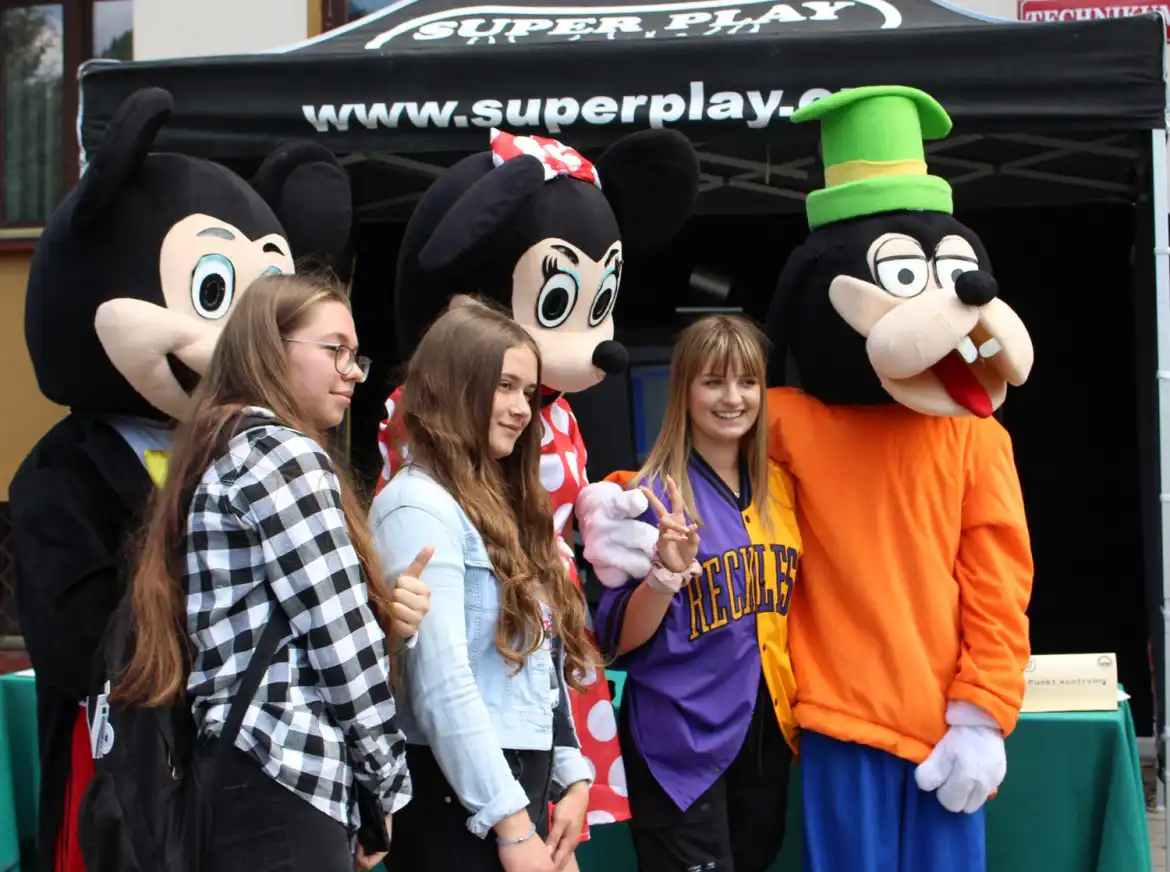 X Jubileuszowy Powiatowy Rajd im. Jana Pawła II "Pilnujcie mi tych szlaków"