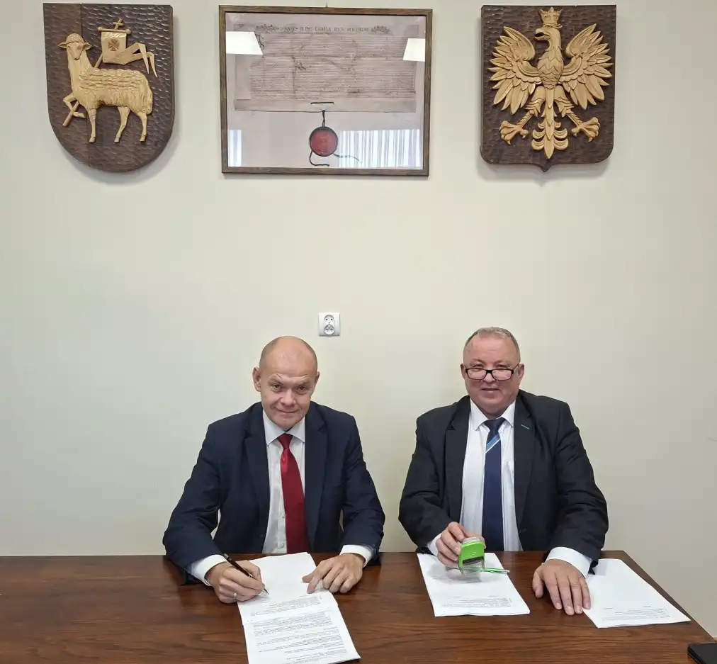 Gmina Piwniczna-Zdrój stawia na najmłodszych. Podpisano umowę na nowe przedszkole i żłobek