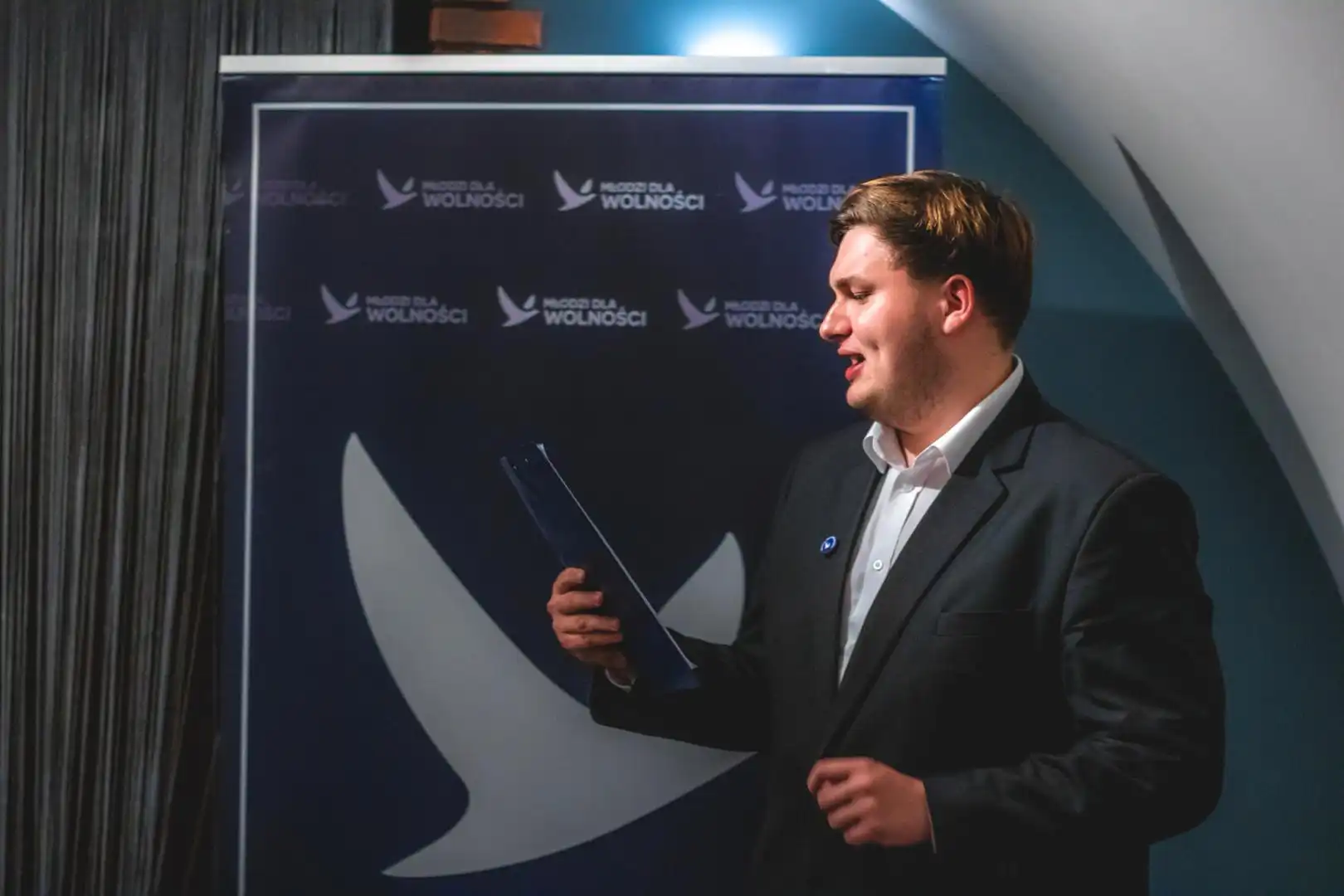 Wolność jest piękna! - mówi Prezes Młodych dla Wolności w Nowym Sączu