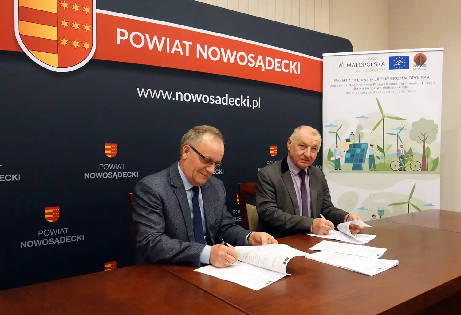 Miasta i gminy z Sądecczyzny podpisały porozumienie o współpracy z Powiatem Nowosądeckim