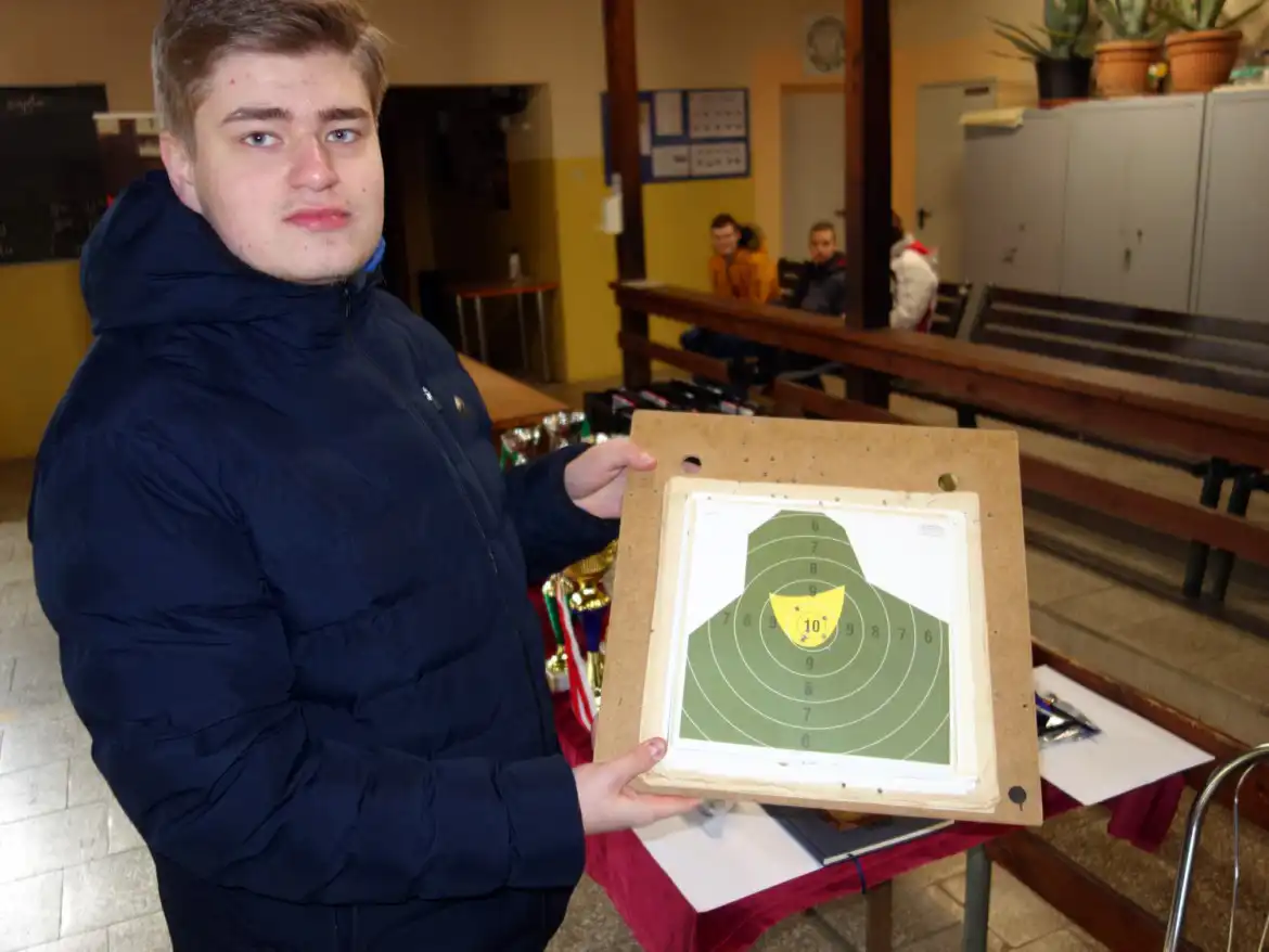 Na strzelnicy LOK w Nowym Sączu odbyły się 30. Otwarte Powiatowe Zimowe Zawody Strzeleckie