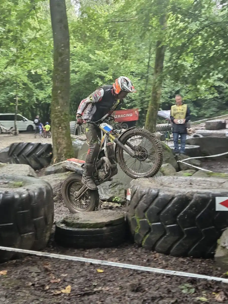 Błotna rywalizacja i wielkie emocje. V Memoriał Jarka Gęsiaka w Limanowej za nami