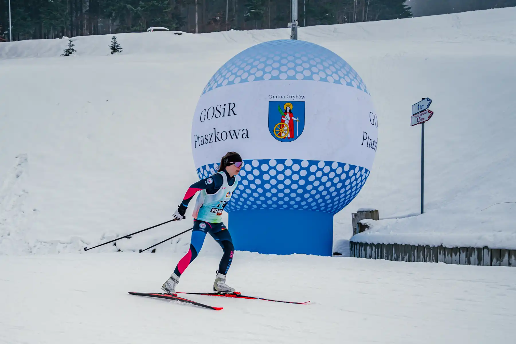 Zimowe emocje na trasach Ptaszkowej. 4. edycja Ligi Małopolskiej w Biegach Narciarskich